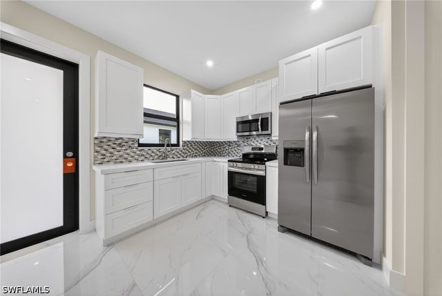 3565 43rd AVE NE, Naples, FL 34120