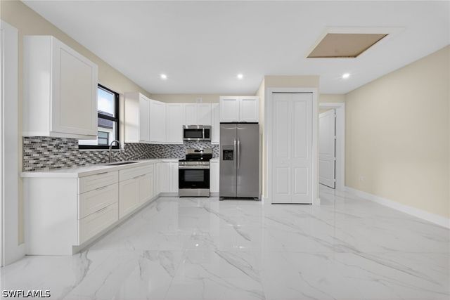 3565 43rd AVE NE, Naples, FL 34120