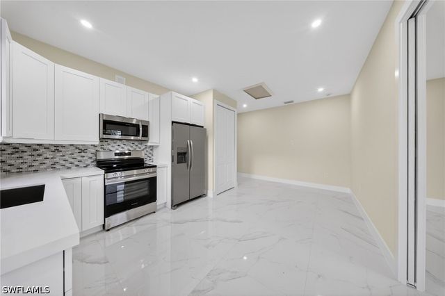 3565 43rd AVE NE, Naples, FL 34120