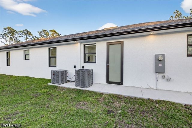 3565 43rd AVE NE, Naples, FL 34120