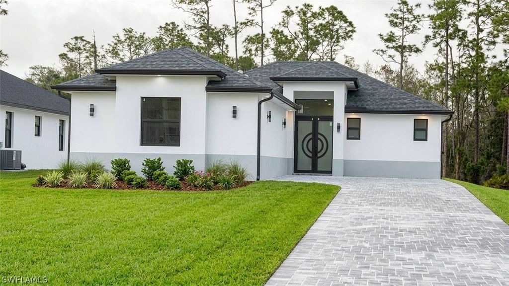 3565 43rd AVE NE, Naples, FL 34120