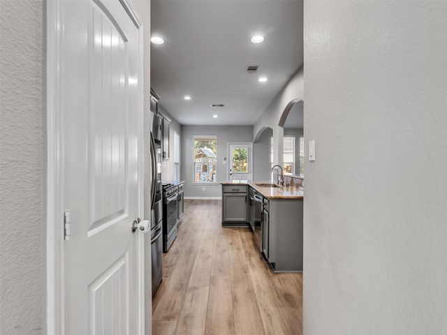 948 Ponte Serra Drive, League City, TX 77573