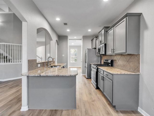 948 Ponte Serra Drive, League City, TX 77573