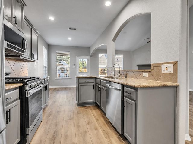 948 Ponte Serra Drive, League City, TX 77573