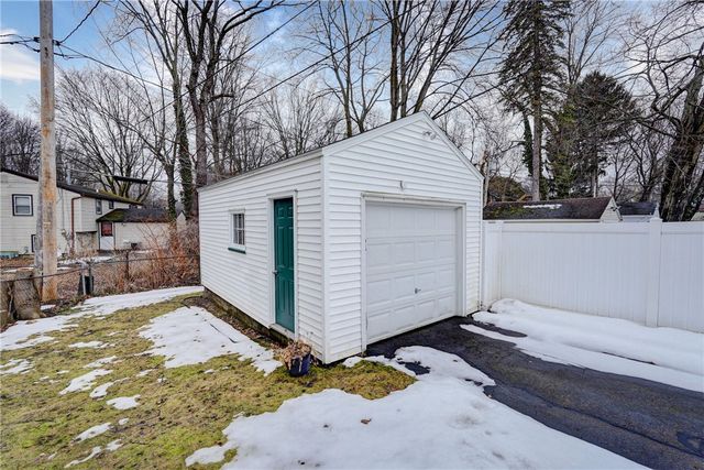 155 Berwick Road, Rochester, NY 14609