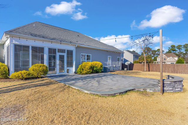 54 Strawberry Fields Way, Hampstead, NC 28443