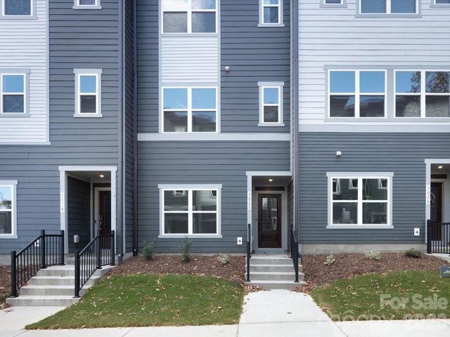 7022 Impulse Court, Charlotte, NC 28205