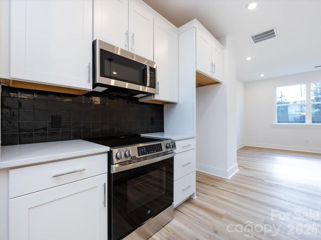 7022 Impulse Court, Charlotte, NC 28205