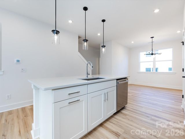 7022 Impulse Court, Charlotte, NC 28205