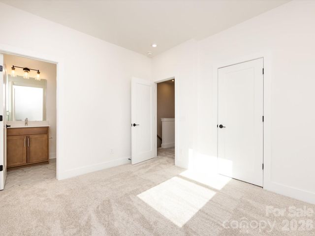 7022 Impulse Court, Charlotte, NC 28205