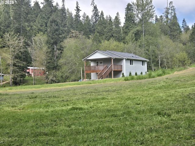 2262 LOUIS CREEK Rd, Myrtle Creek, OR 97457