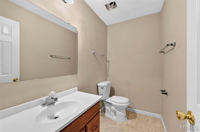 11 Cadillac Court, Lake St Louis, MO 63367