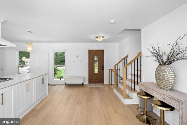 9411 CELLO CT, Vienna, VA 22182