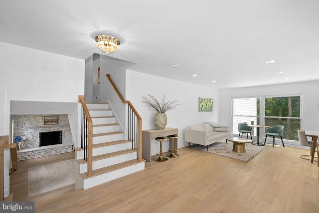 9411 CELLO CT, Vienna, VA 22182