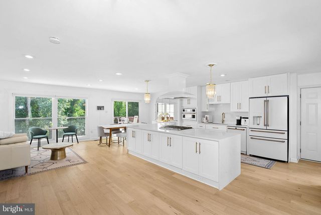 9411 CELLO CT, Vienna, VA 22182