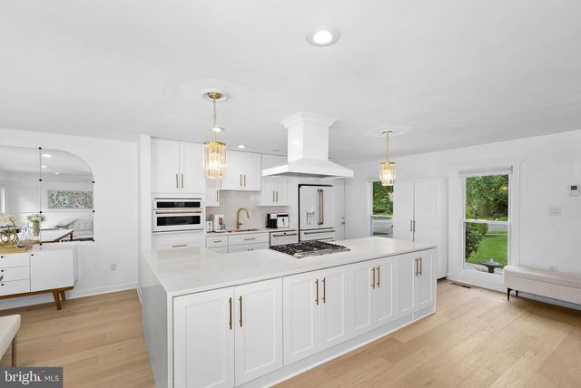 9411 CELLO CT, Vienna, VA 22182
