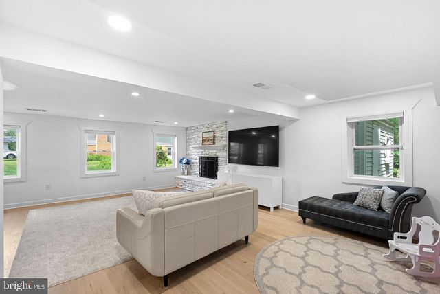 9411 CELLO CT, Vienna, VA 22182