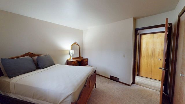 1035 Cantabrian Drive, Lake Isabella, MI 48893