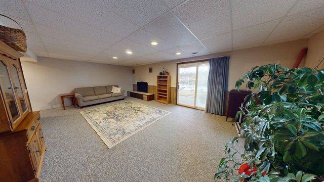 1035 Cantabrian Drive, Lake Isabella, MI 48893