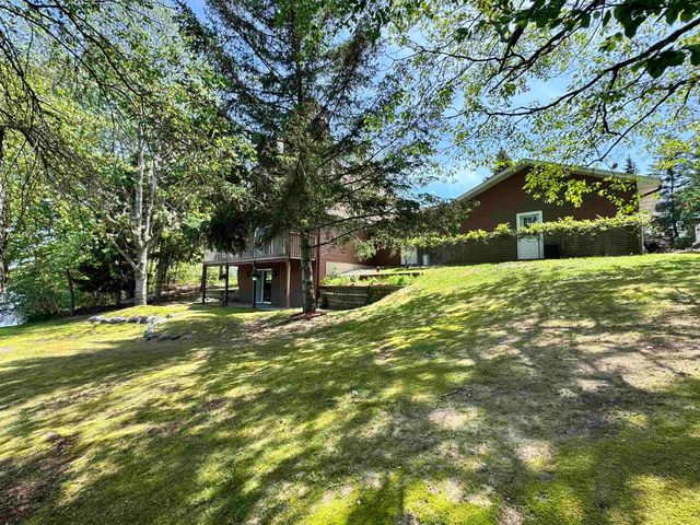1035 Cantabrian Drive, Lake Isabella, MI 48893