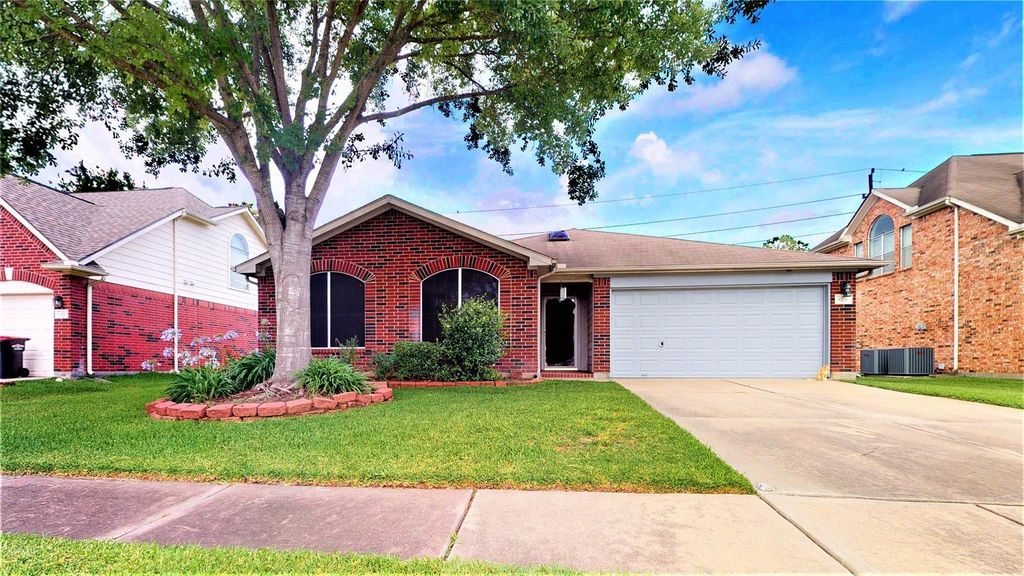 8231 Ashlawn Drive, Houston, TX 77083