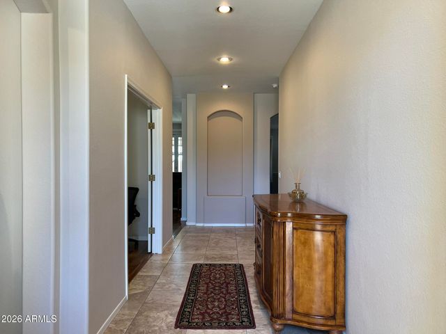1735 W GLENHAVEN Drive, Phoenix, AZ 85045