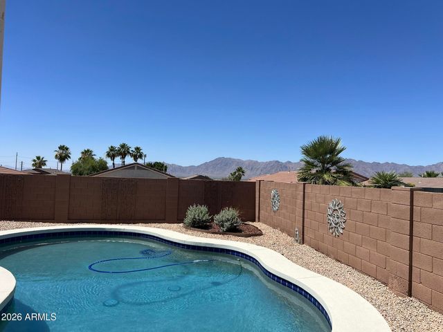 1735 W GLENHAVEN Drive, Phoenix, AZ 85045