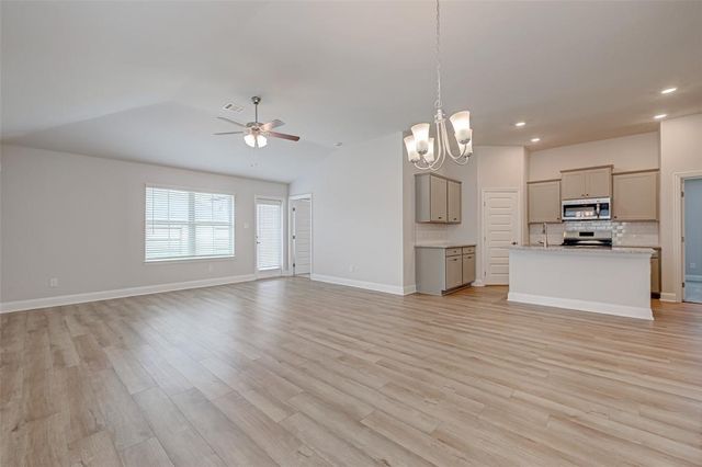 13604 Seneca Lake Drive, Texas City, TX 77568
