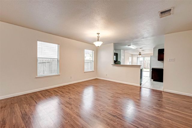 7910 Raven Creek Lane, Cypress, TX 77433