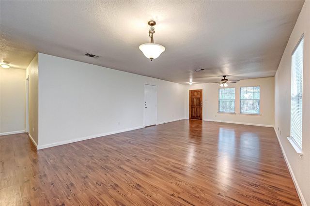 7910 Raven Creek Lane, Cypress, TX 77433