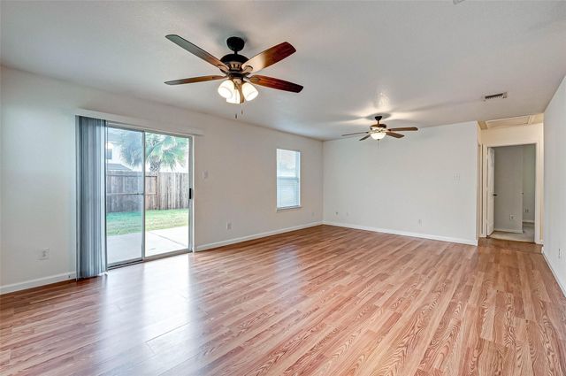 7910 Raven Creek Lane, Cypress, TX 77433