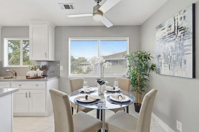 5467 Spinnaker Walkway 4, San Jose, CA 95123