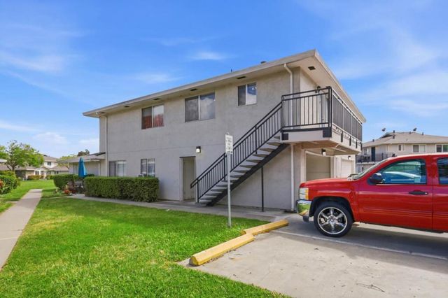 5467 Spinnaker Walkway 4, San Jose, CA 95123