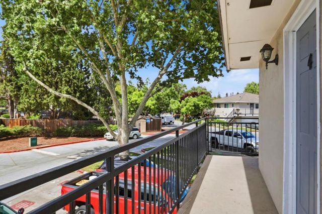 5467 Spinnaker Walkway 4, San Jose, CA 95123