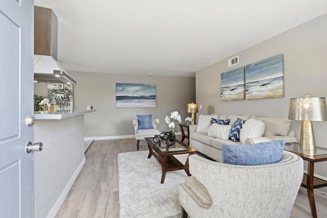 5467 Spinnaker Walkway 4, San Jose, CA 95123