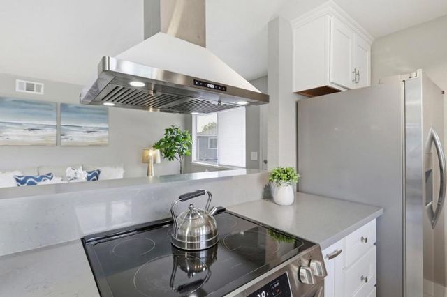 5467 Spinnaker Walkway 4, San Jose, CA 95123