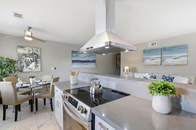 5467 Spinnaker Walkway 4, San Jose, CA 95123