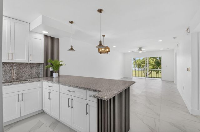 9886 Marina Boulevard 622, Boca Raton, FL 33428
