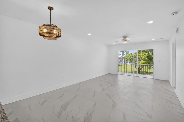 9886 Marina Boulevard 622, Boca Raton, FL 33428