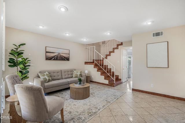 2736 Jill Place B, Port Hueneme, CA 93041