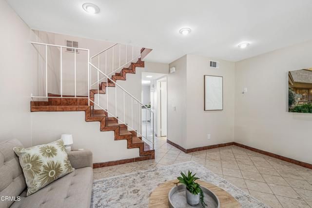 2736 Jill Place B, Port Hueneme, CA 93041