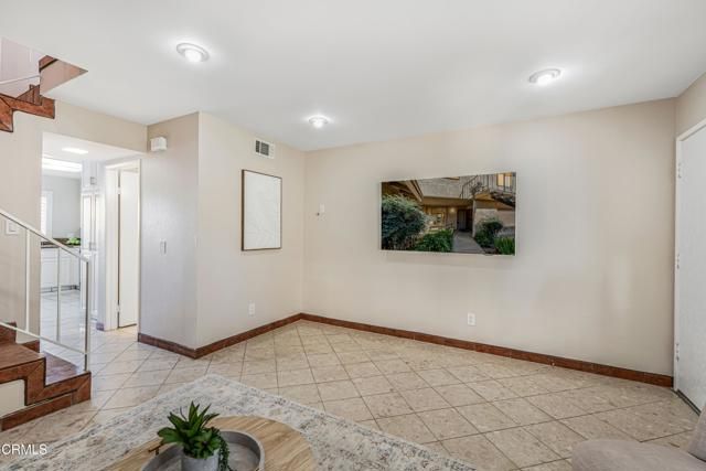 2736 Jill Place B, Port Hueneme, CA 93041