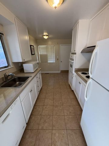 139 Alexander Avenue, Redwood City, CA 94061