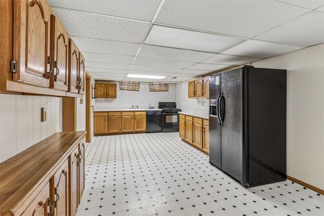 2442 SW 8th Street, Des Moines, IA 50315