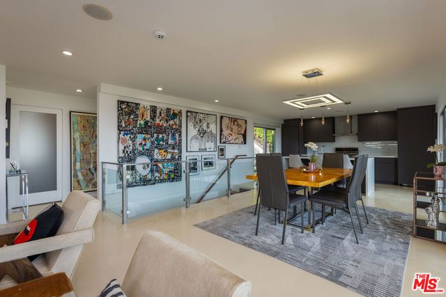 8171 Mannix Drive, Los Angeles, CA 90046