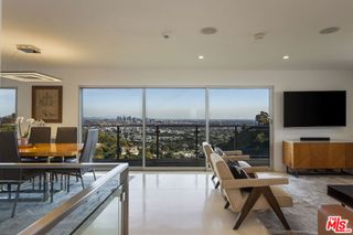 8171 Mannix Drive, Los Angeles, CA 90046