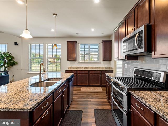 432 DAYLILY LN, Stafford, VA 22554
