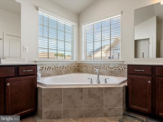 432 DAYLILY LN, Stafford, VA 22554