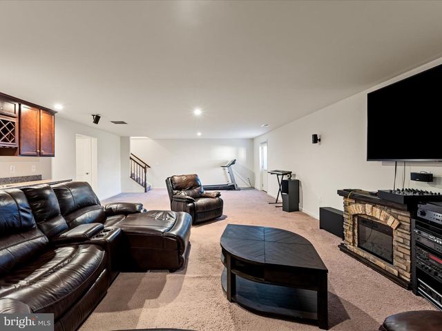 432 DAYLILY LN, Stafford, VA 22554