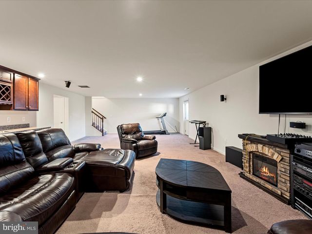 432 DAYLILY LN, Stafford, VA 22554